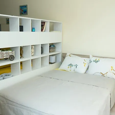 Sunny With Parking Near The Sea In Briz, By Flat Mаnаger Lägenhet *