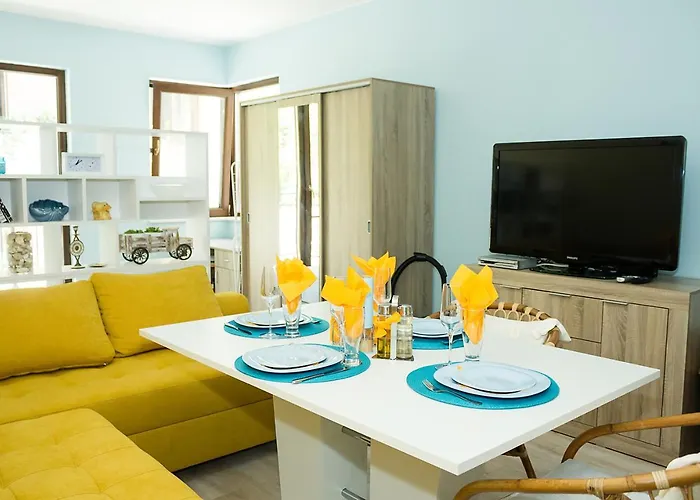 Sunny With Parking Near The Sea In Briz, By Flat Mаnаger Apartment Varna