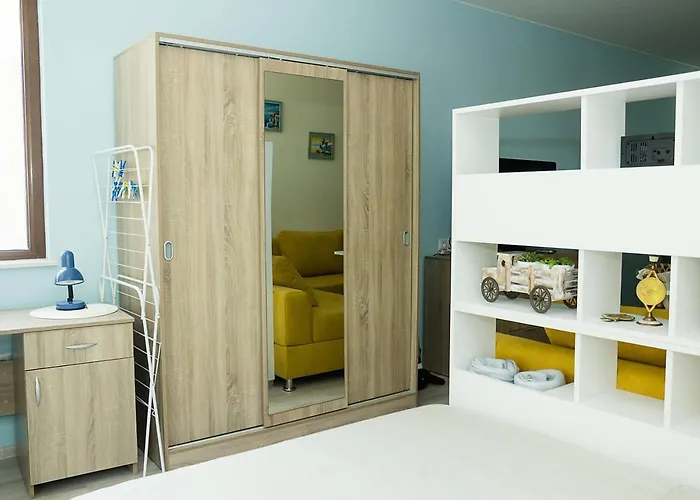 Apartment Sunny With Parking Near The Sea In Briz, By Flat Mаnаger *